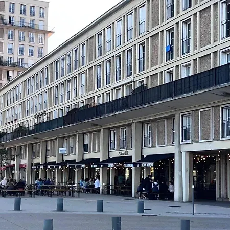 Le Petit Jacques Vue, Luminosite, Confort, Centre Unesco Apartment